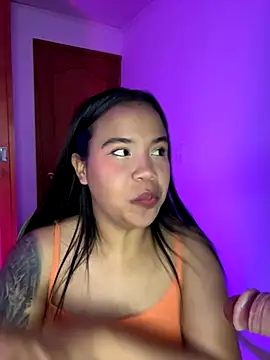 leila 22 online show from 10-27-25, 07:12