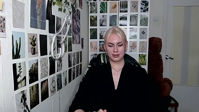 CapriScorpion online show from 11-12-25, 01:44