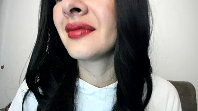 Snapshot of queen_fetish chatting on 12-04-24, 10:46 queen fetish online show from 12-04-24, 10:46