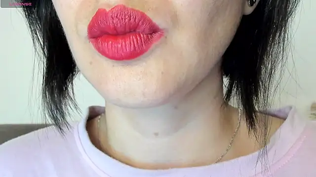 Snapshot of queen_fetish chatting on 02-12-25, 10:24 queen fetish online show from 02-12-25, 10:24