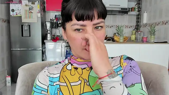 Snapshot of queen_fetish chatting on 02-28-25, 05:04 queen fetish online show from 02-28-25, 05:04