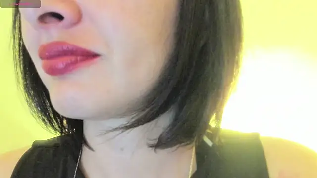 Snapshot of queen_fetish chatting on 09-12-25, 10:15 queen fetish online show from 09-12-25, 10:15