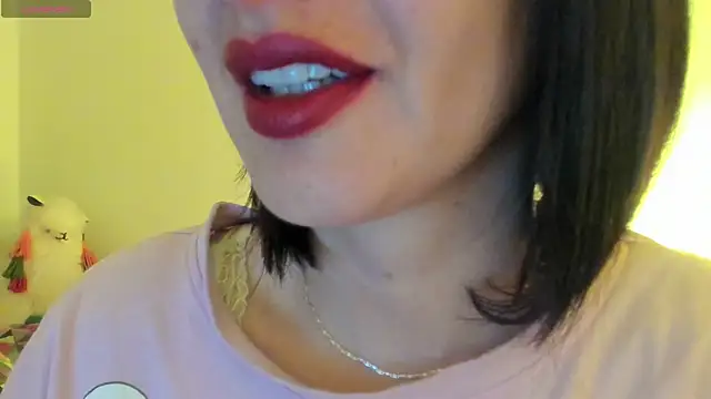 Snapshot of queen_fetish chatting on 09-18-25, 10:17 queen fetish online show from 09-18-25, 10:17