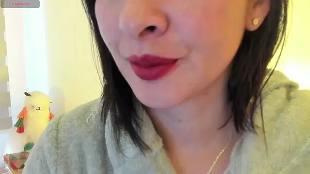 Snapshot of queen_fetish chatting on 09-20-25, 11:11 queen fetish online show from 09-20-25, 11:11