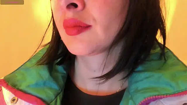 Snapshot of queen_fetish chatting on 10-05-25, 09:29 queen fetish online show from 10-05-25, 09:29