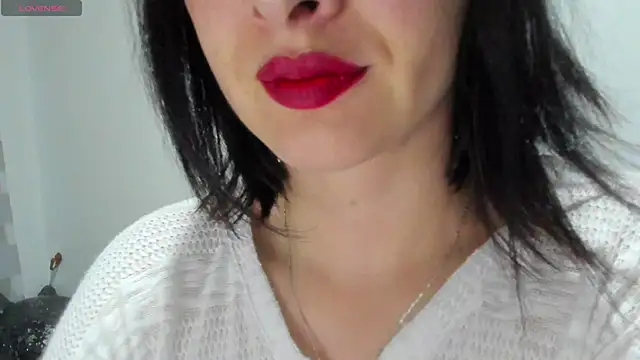 Snapshot of queen_fetish chatting on 10-20-25, 10:27 queen fetish online show from 10-20-25, 10:27