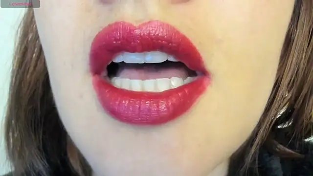 queen fetish online show from 04-11-26, 03:27