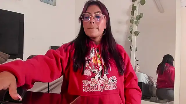 Snapshot of evelynjohnsoon chatting on 01-15-25, 02:02 evelynjohnsoon online show from 01-15-25, 02:02