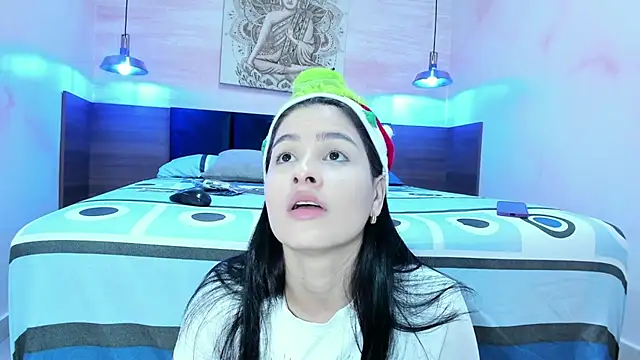 AnneDixie online show from 12-15-25, 03:11