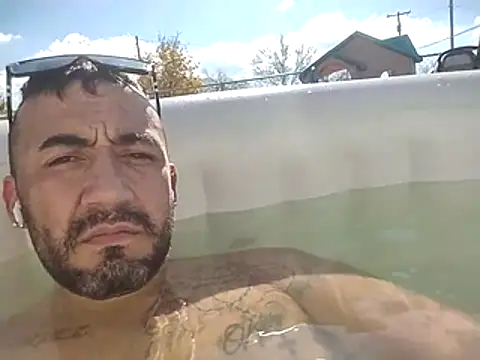 Snapshot of prettyboi6992 chatting on 11-25-25, 06:41 prettyboi6992 online show from 11-25-25, 06:41