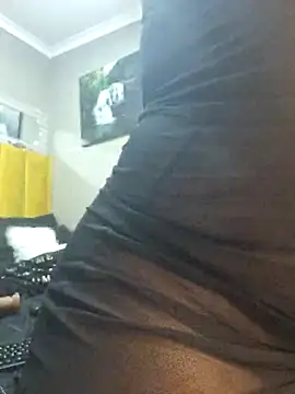 Snapshot of Bustygoddess32 chatting on 02-21-25, 04:37 Bustygoddess32 online show from 02-21-25, 04:37