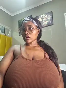 Snapshot of Bustygoddess32 chatting on 02-28-25, 10:17 Bustygoddess32 online show from 02-28-25, 10:17