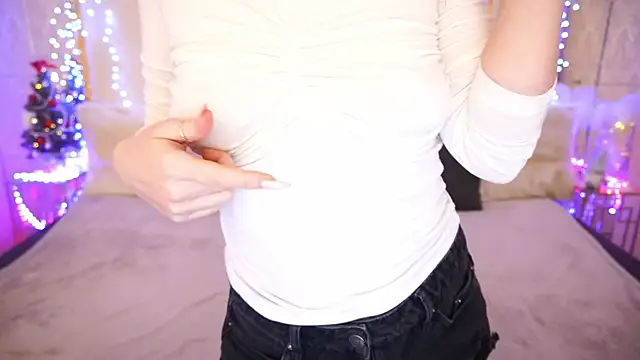 KimmmLi online show from 12-28-24, 11:09