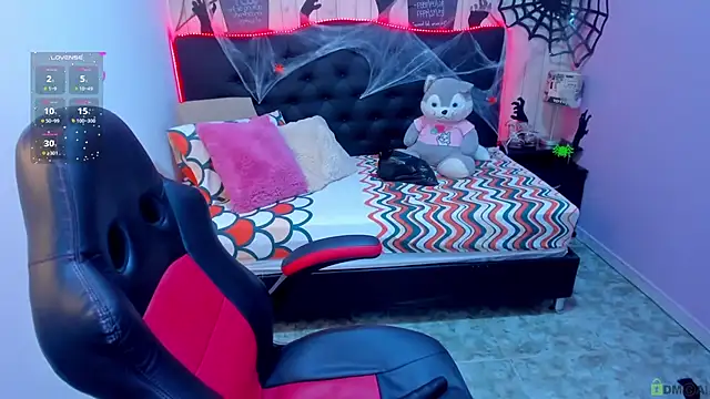 julieth love  online show from 10-24-25, 01:07