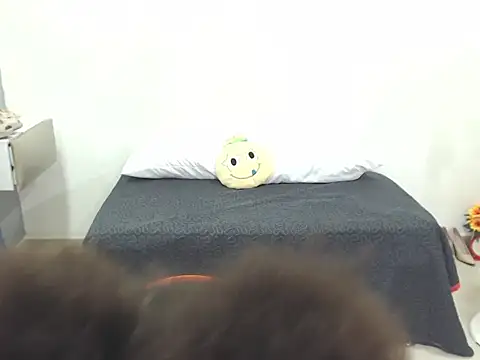 Snapshot of CanellaHotx chatting on 12-23-24, 03:01 CanellaHotx online show from 12-23-24, 03:01