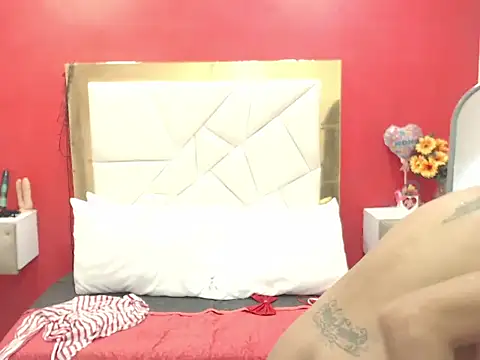 Snapshot of CanellaHotx chatting on 09-17-25, 06:09 CanellaHotx online show from 09-17-25, 06:09