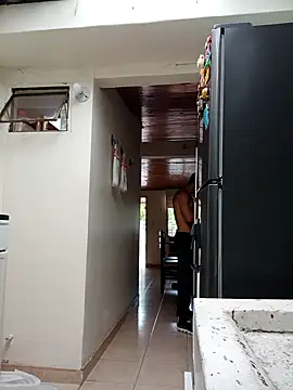 Snapshot of sebasxx97 chatting on 12-19-25, 01:18 sebasxx97 online show from 12-19-25, 01:18