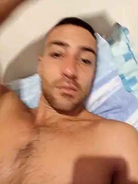 Snapshot of sebasxx97 chatting on 12-23-25, 12:30 sebasxx97 online show from 12-23-25, 12:30