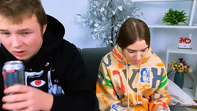 Snapshot of _Olli__Stiw_ chatting on 12-21-25, 07:59 Olli Stiw online show from 12-21-25, 07:59