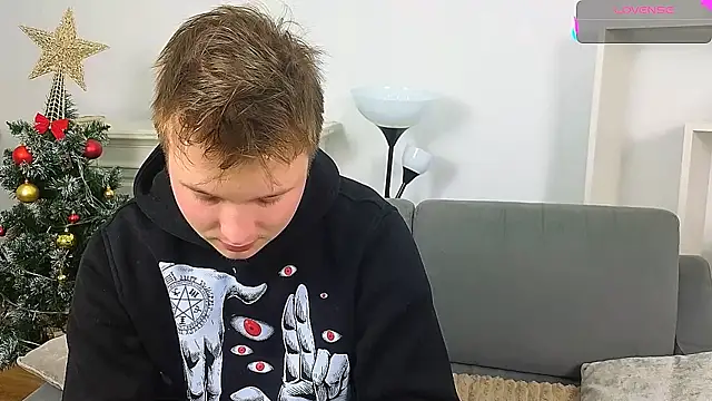 Snapshot of _Olli__Stiw_ chatting on 01-08-26, 08:38 Olli Stiw online show from 01-08-26, 08:38