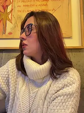 Snapshot of EmaSaenz chatting on 02-18-25, 10:25 EmaSaenz online show from 02-18-25, 10:25