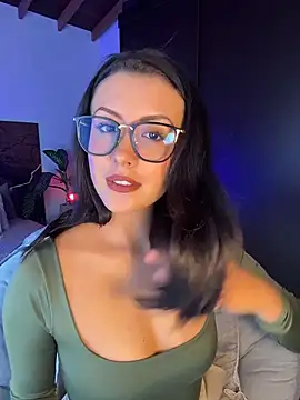 Snapshot of EmaSaenz chatting on 09-27-25, 08:47 EmaSaenz online show from 09-27-25, 08:47