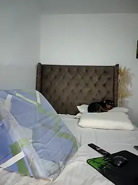 manuela star online show from 02-28-25, 09:12