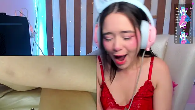 Ashley sa online show from 01-08-25, 10:48