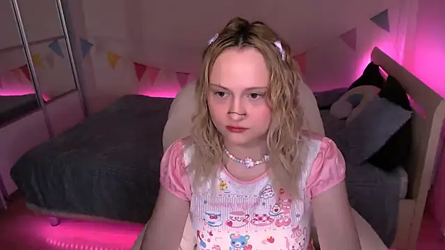 MariaMango online show from 01-29-25, 10:01