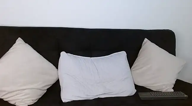 Snapshot of frank_myles chatting on 03-21-25, 12:07 frank myles online show from 03-21-25, 12:07