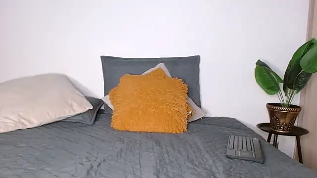 Snapshot of frank_myles chatting on 02-13-26, 09:22 frank myles online show from 02-13-26, 09:22