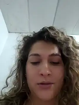 Sara smiiith211 online show from 12-01-24, 09:37