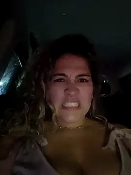 Sara smiiith211 online show from 12-06-24, 11:57