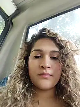 Sara smiiith211 online show from 12-08-24, 03:13