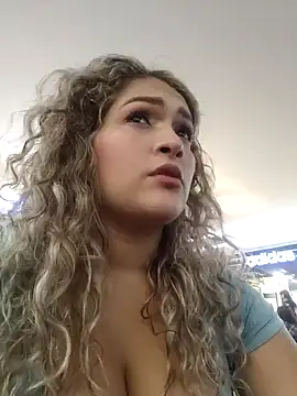 Sara smiiith211 online show from 12-22-24, 01:23