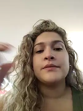 Sara smiiith211 online show from 12-27-24, 12:07