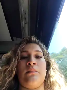 Sara smiiith211 online show from 01-18-25, 07:26