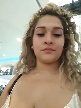 Sara smiiith211 online show from 01-19-25, 10:17