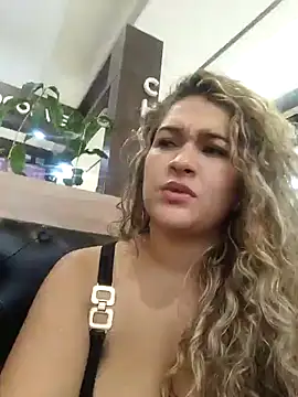 Sara smiiith211 online show from 01-26-25, 07:09