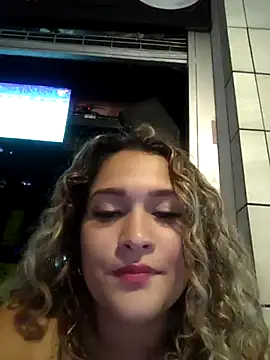 Sara smiiith211 online show from 03-09-25, 11:46