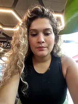 Sara smiiith211 online show from 03-15-25, 02:14