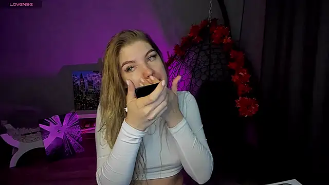 lily williamss online show from 09-30-25, 12:04