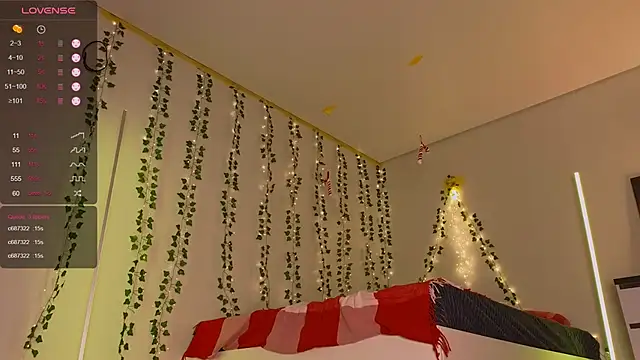 Snapshot of Alicia_x_art chatting on 12-23-24, 04:33 Alicia x art online show from 12-23-24, 04:33