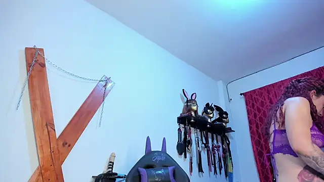 Laureen hill online show from 01-20-25, 01:50