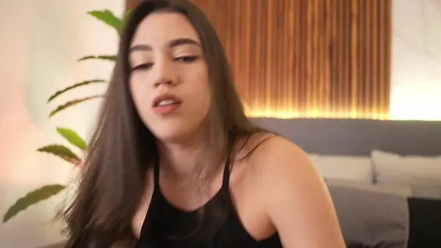 Amelia Rouse online show from 10-02-25, 09:11