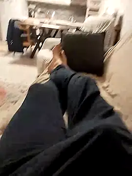 Snapshot of xozox chatting on 01-11-25, 11:24 xozox online show from 01-11-25, 11:24