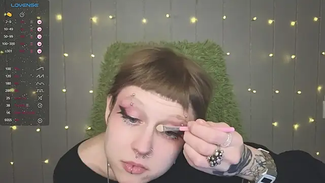 Snapshot of kortny_yo chatting on 12-30-24, 02:42 kortny yo online show from 12-30-24, 02:42