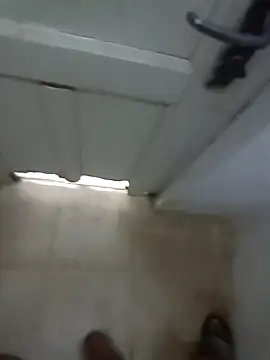 Hot Boy 2004 online show from 10-04-25, 11:58