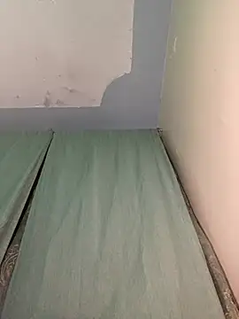 Snapshot of Cherrytowild chatting on 03-02-25, 04:21 Cherrytowild online show from 03-02-25, 04:21