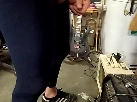 Danialanon online show from 11-25-25, 04:34